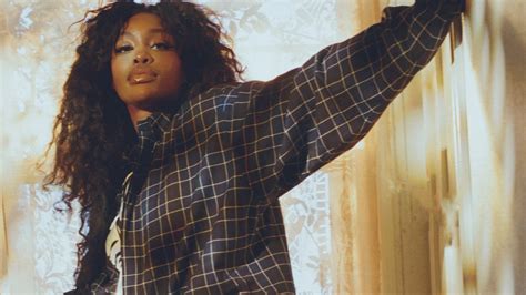 Sza Covers I D Magazine In A Stunning Photoshoot By Petra Collins