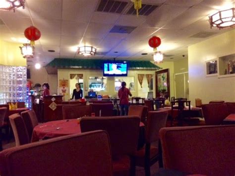 Looking for chinese food near you? Relaxing, old school Chinese interior, nice staff ...