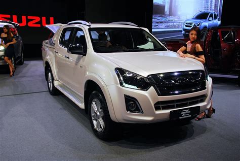 Isuzu malaysia had some bad news to share during the chinese new year media gathering it organised last night. Isuzu Malaysia Facelifts Popular D-Max Pick-Up Truck ...
