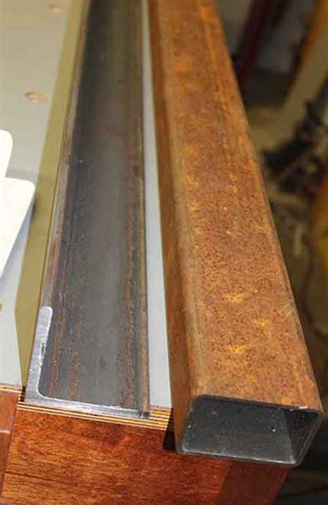 A table saw miter gauge is a handy accessory to your table saw since it can help achieve more versatile cuts. Table Saw Guide Rails - AskWoodMan's Step by Step Guide