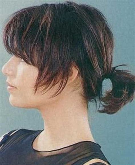 The pony follows the undone style of the hair. Pin on Styling Short Hair