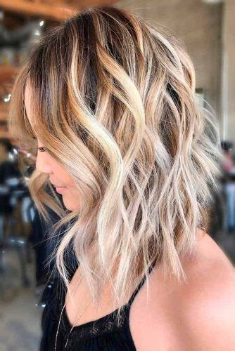 This balayage hairstyle with brown and blonde highlights looks absolutely gorgeous on medium length hairs. 37 Easy Medium Length Hairstyles & Haircuts for Women 2019 ...