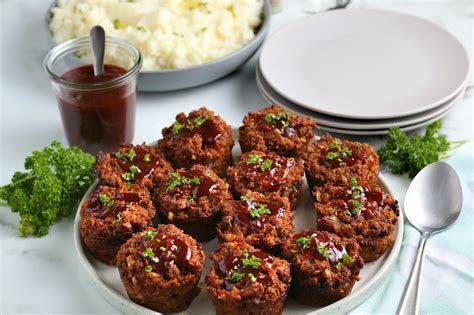 To cook chicken pieces for 50 people when i bake it what temp and for how long any. Easy Meatloaf Recipe Cooks In 20 Minutes! | The Foodie Affair