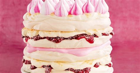 The holidays may be winding down, but we've all just created more. Our most popular Christmas desserts ever | Pavlova recipe, Pavlova, Desserts