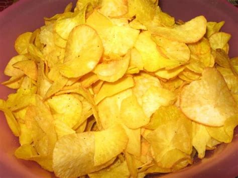 Kerepek ubi pedas digemari golongan tua dan muda. Meezul Groupie: Kerepek Ubi