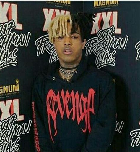 Vi la foto y pensé en hacerla para fondo de pantalla xd. @polinagurbich ↞ | XXXTENTACION ♡ | Pinterest