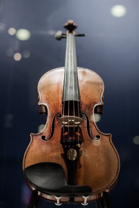 Stradivarius In A Closet For 25 Years Could Sell For 10m Classic Fm