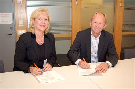 The agency was formed on 1 january 2004 through the merger of the swedish national tax board (riksskatteverket). Anette Landén, regionskattechef Skatteverket, och Jan ...