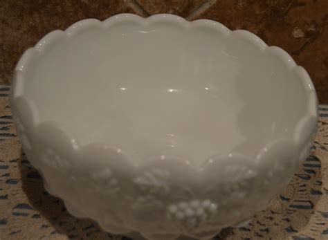Beautiful Westmoreland Pedestal Milk Glass Bowl With Scalloped
