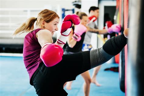 What To Expect Before Your First Kickboxing Class Kick Boxing
