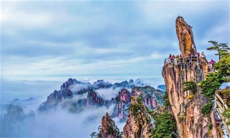 A Place Transformed Revisiting Huangshan Mountain After 26 Years