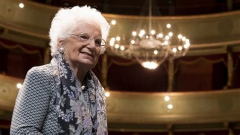 I bambini chiedono solidarietà, aiuto vicendevole contro l'intolleranza, l'odio, la contrapposizione. Liliana Segre festeggia 90 anni, le parole del Presidente ...