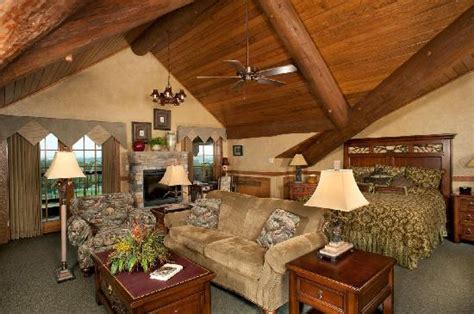1 opportunity ave, point lookout. Merry Christmas from the Keeter Center at College of the ...