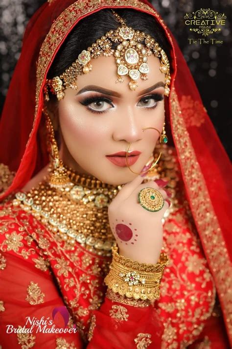 Pin By Alfredo Scampuddu On Donne Indiane Indian Wedding Album Design Beautiful Girl In India