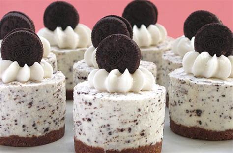 To make it, all you need are 6 simple ingredients. Foodista | No-Bake Oreo Cheesecake