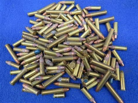 A Mix Of 22 Shells Including Long Rifle Magnum And Birdshot Aaa
