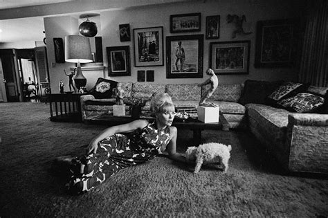 Peek Inside The Homes Of 23 Classic Hollywood Stars Old Hollywood