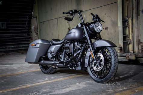 A really cool King | Rick`s Motorcycles - Harley Davidson- Baden Baden