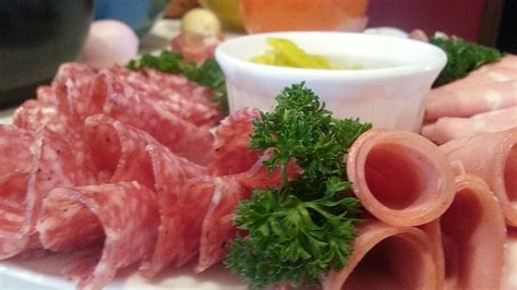 meat dish vegetables food cold cuts salami parsley snack food and drink freshness meat