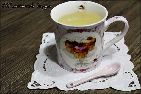 Lo zenzero ha aroma caldo, con una nota di legno fresco e sfumature dolci e ricche. Tisana allo zenzero limone e miele | A pummarola 'ncoppa