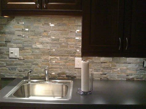 Why choose natural stone backsplash? backsplash natural stone | Log home kitchens, Backsplash ...