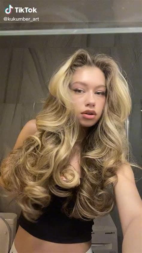 Pin By Danileh♒️ On Hair Video Blowout Hair Bombshell Hair Poofy Hair