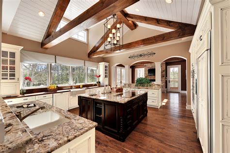 Modern cabinets are free of the ornate design work often found in traditional cabinet door styles. What's Your Kitchen Style? | Wellborn Cabinet