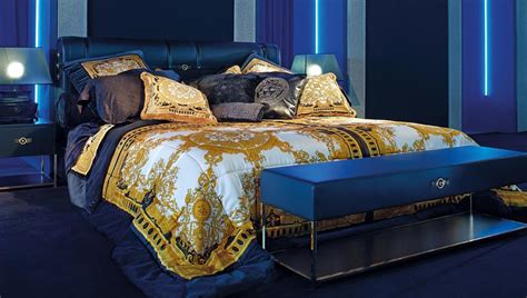 Versace Furniture Signature Silk Bedcover Buy Online At Luxdeco