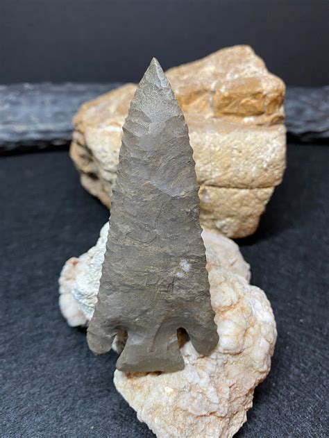 Authentic Lost Lake Arrowhead Projectile Point Artifact dover - Etsy
