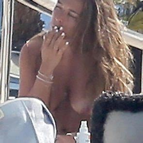 Chloe Green Nude Topless Paparazzi Pics Scandal Planet