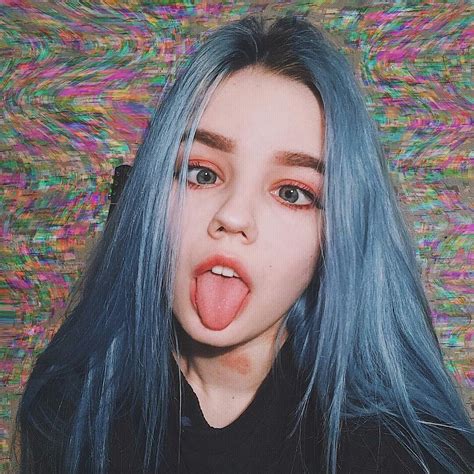 pin de unknown em girls 女 garotas tumblr rosto meninas de cabelo azul fotos de cabelo