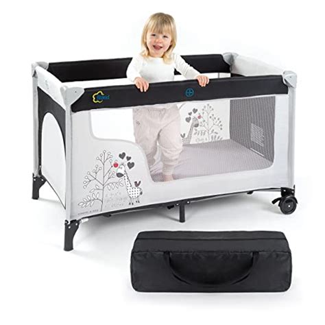 Zusätzlich können reisebetten auch als laufgitter, wickelplatz oder auch als ablageplatz für spielsachen genutzt werden. Baby Reisebett mit Matratze: Amazon.de