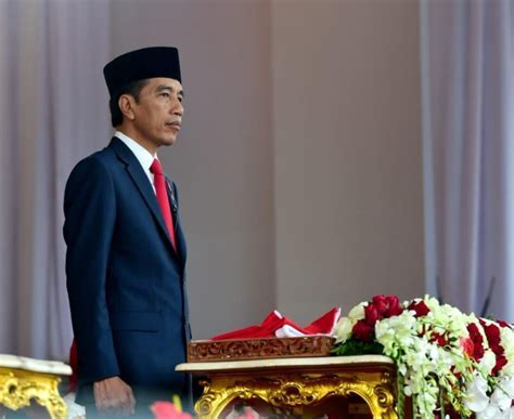 Pepatah biasanya digunakan atau diucapkan untuk mematahkan argumen dari lawan bicara. Usai Dilantik, Presiden Jokowi Tutup Pidatonya dengan ...