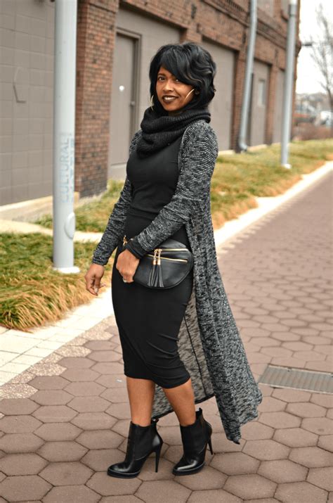 You may consider bringing multiple outfits with you when attending funerals out of town. Funeral Outfits for Women -17 Ideas What to Wear to Funeral