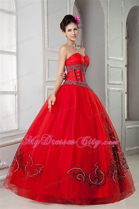 Sweetheart Tulle Beading Appliques Red Quinceanera Dresses 2013
