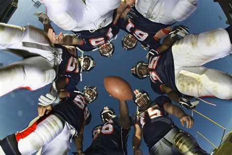 Football ball control skills at home. The Commitment Continuum. - WG COACHING