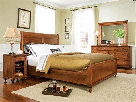 Let's have a look into them. Durham Furniture Savile Row Sleigh Bedroom Set w/ Low ...