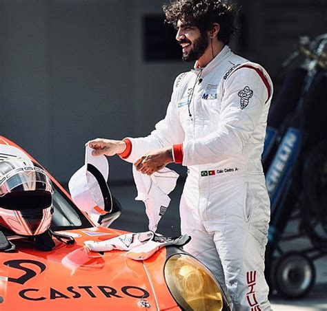 At age 18, caio left his parents' home in são paulo to live in an apartment in barra da tijuca, rio de janeiro. Caio Castro se lança como piloto; entenda! - Estrelando
