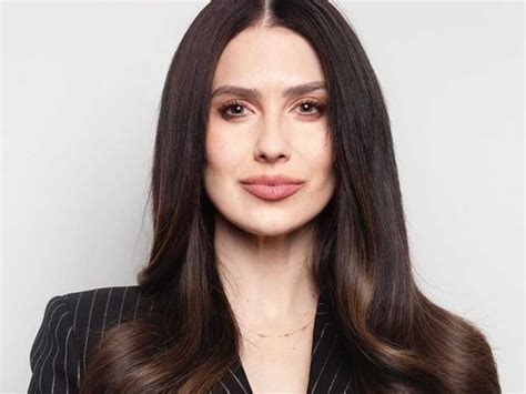 Hilaria and alec baldwin have announced the birth of their sixth child. Hilaria Baldwin Height, Age, Boyfriend, Biography, Wiki ...