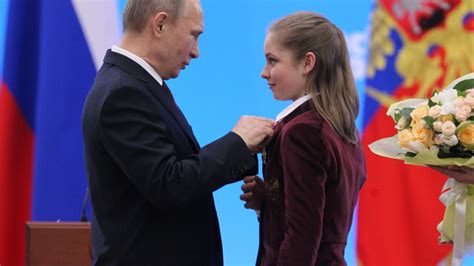 Patinadora Russa Que Arrancou Sorriso De Putin Se Aposenta Aos 19 Anos