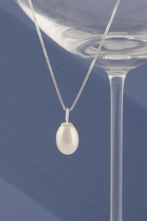 Necklaces Pearl Drop Necklace At Baronessa