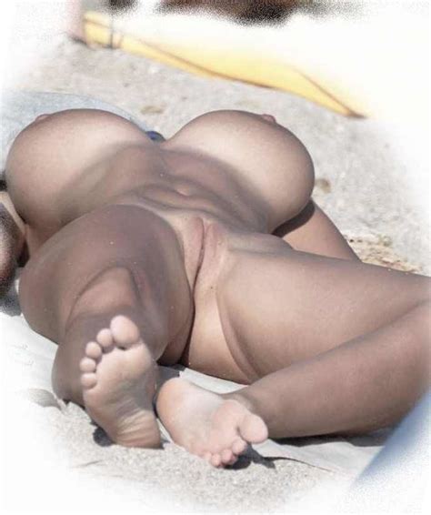 Busty Brunette Huge Tits Boobs Beach 1372792 ›