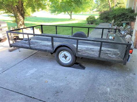 Strangest Auction You'll Ever See! Photos | Fowler Auction & Real