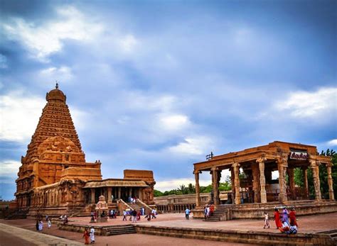 Brihadeeswarar Temple Thanjavur Indian Holiday Uk Blog India