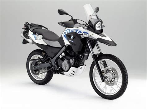 This bike removes the limits on power vs. Motos, rutas y amigos: BMW G 650 GS Sertão