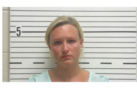 Greenville Woman Arrested On Theft Charges Waka 8