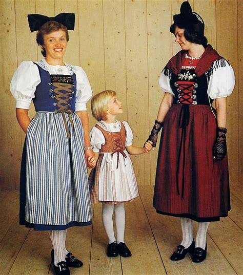 Overview Of Swiss Costume Traditional Outfits Festival Outfits Women