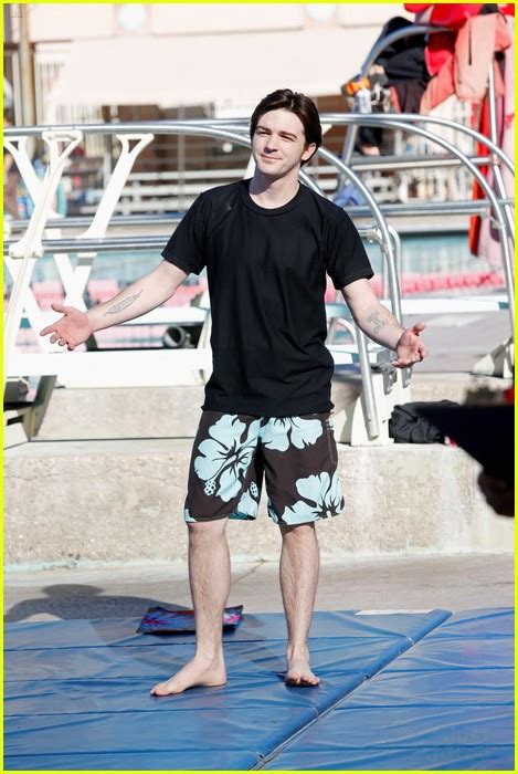Click it and unblock the notifications. Drake Bell: Shirtless for 'Splash' Diving Practice | Photo ...