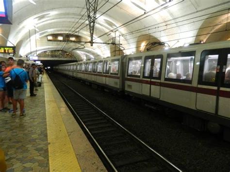 Já Na Plataforma Da Estação Central De Roma Termini Picture Of