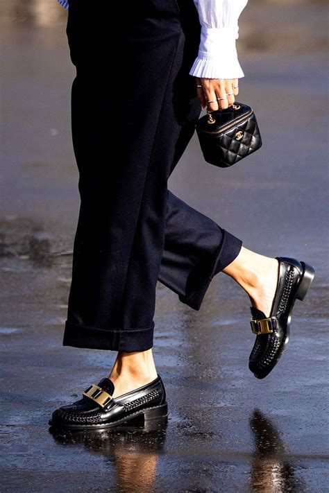 Mocasines Con Pantalones Sastre Combinaciones En Tendencia Vogue